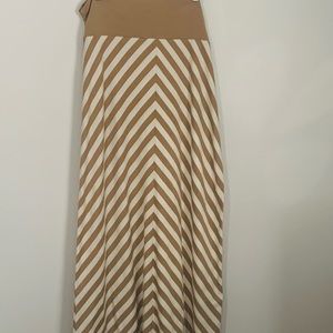 Faded Glory Tan & White Shirt L